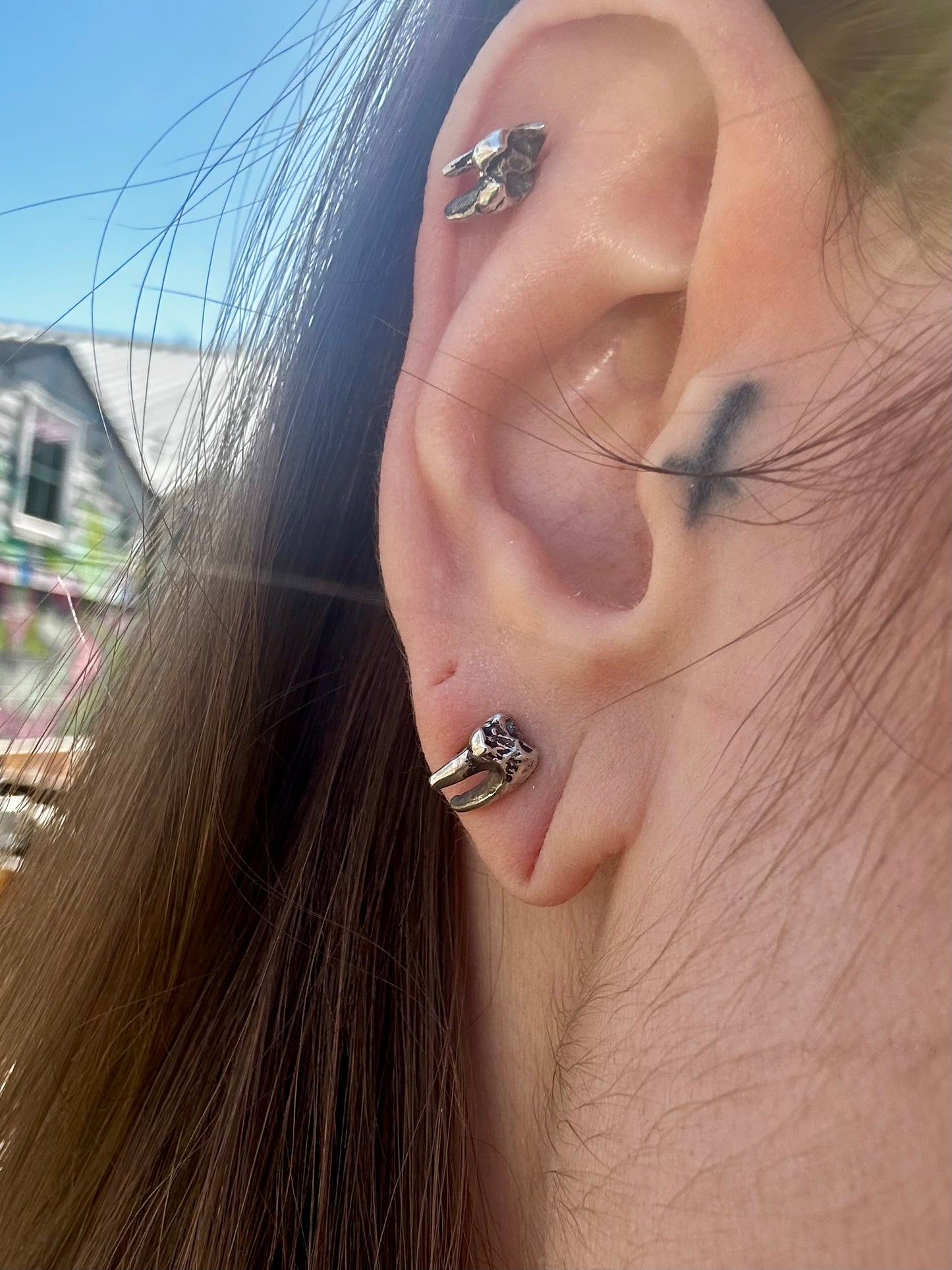 Tooth studs